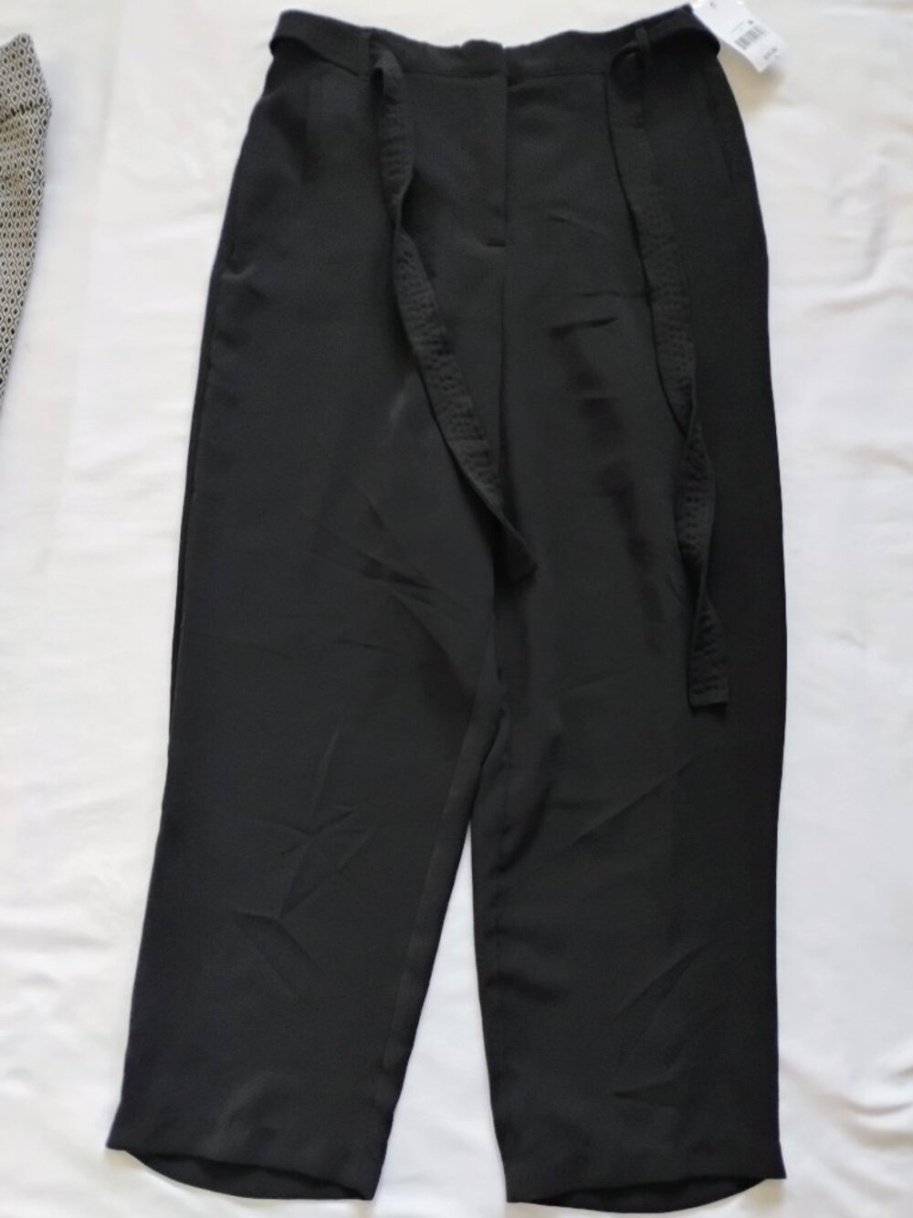 Ophelia Roe Ankle Mid-Rise Tapered Leg Women's Pants Black Size L New With Tags